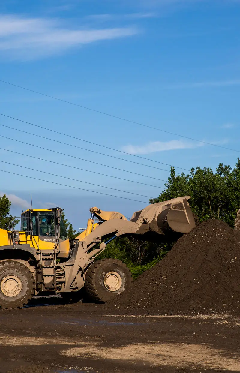 tracteur dans une carrière de roche | csplinc.ca